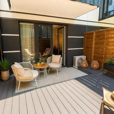 Gatsby - Private Spa Apartment With Sauna & Jacuzzi In The Room By Lion Apartments Appartement *